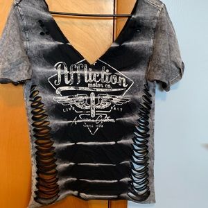 Women’s cutout shirt